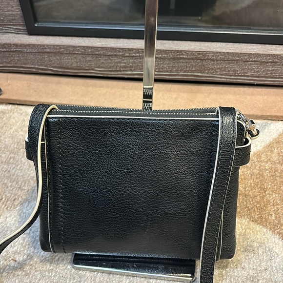 RALPH LAUREN Black with white Crossbody. long straps, multiple compartments - Picture 4 of 9